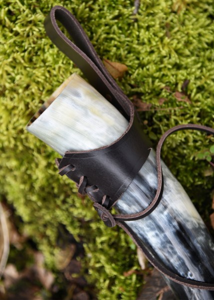 Gürtelhalter aus Leder für Trinkhörner ab 0,4 Liter, braun