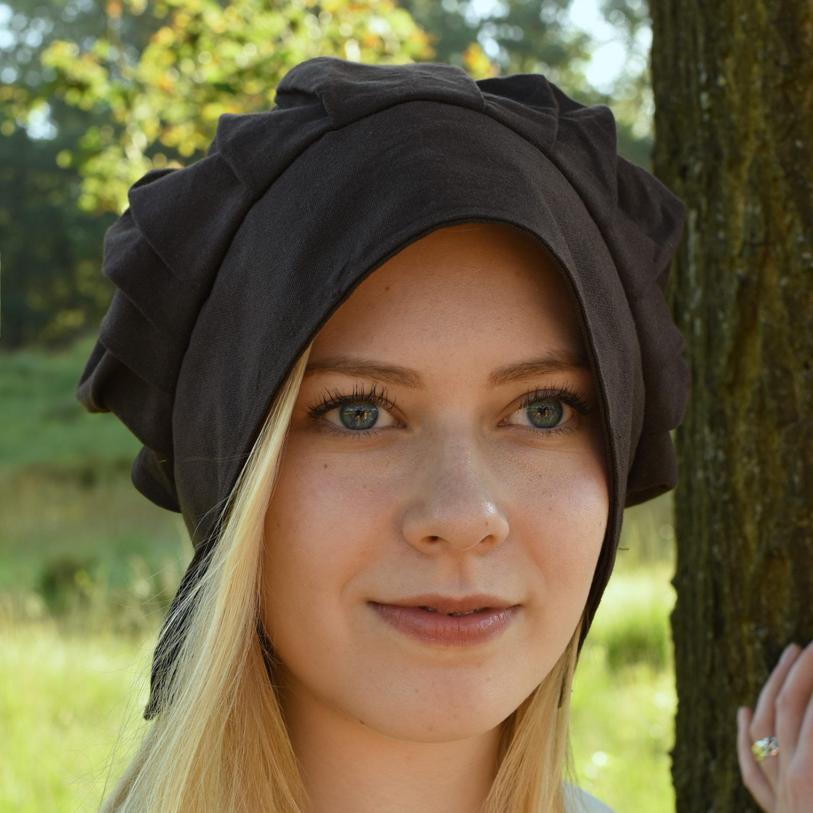 Mittelalter Haube mit gelegten Falten, verschiedene Farben