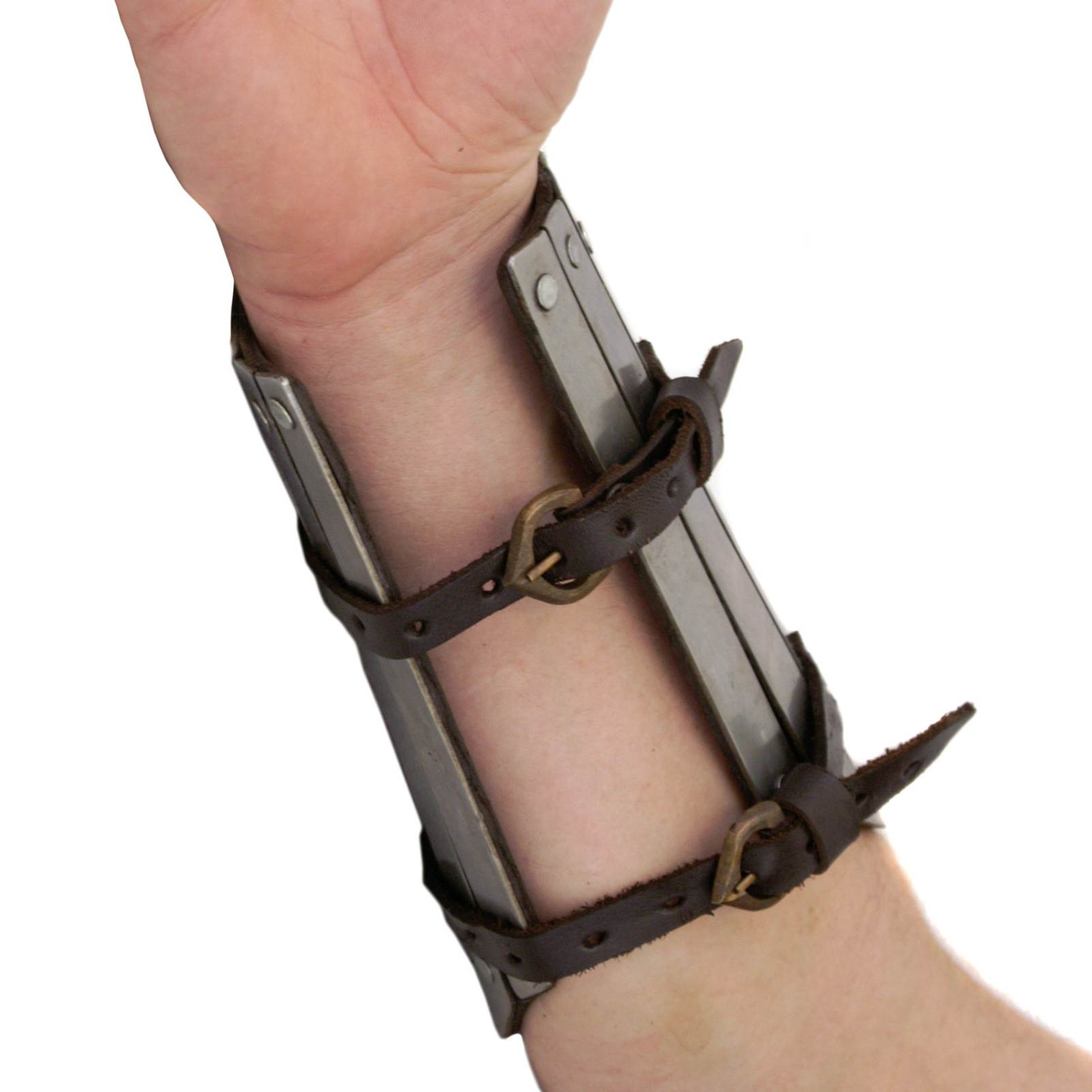 Armstulpe mit Stahlstreifen