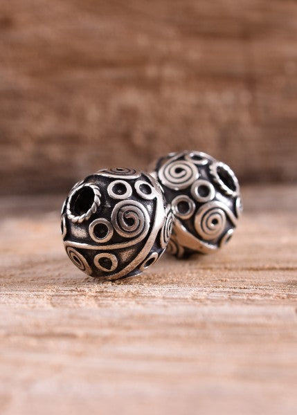 Keltische Bartperle und Lockenperle mit Spiralen aus Silber