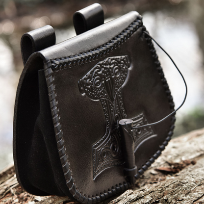 Gürteltasche mit Thorshammer-Prägung, Leder, Schwarz