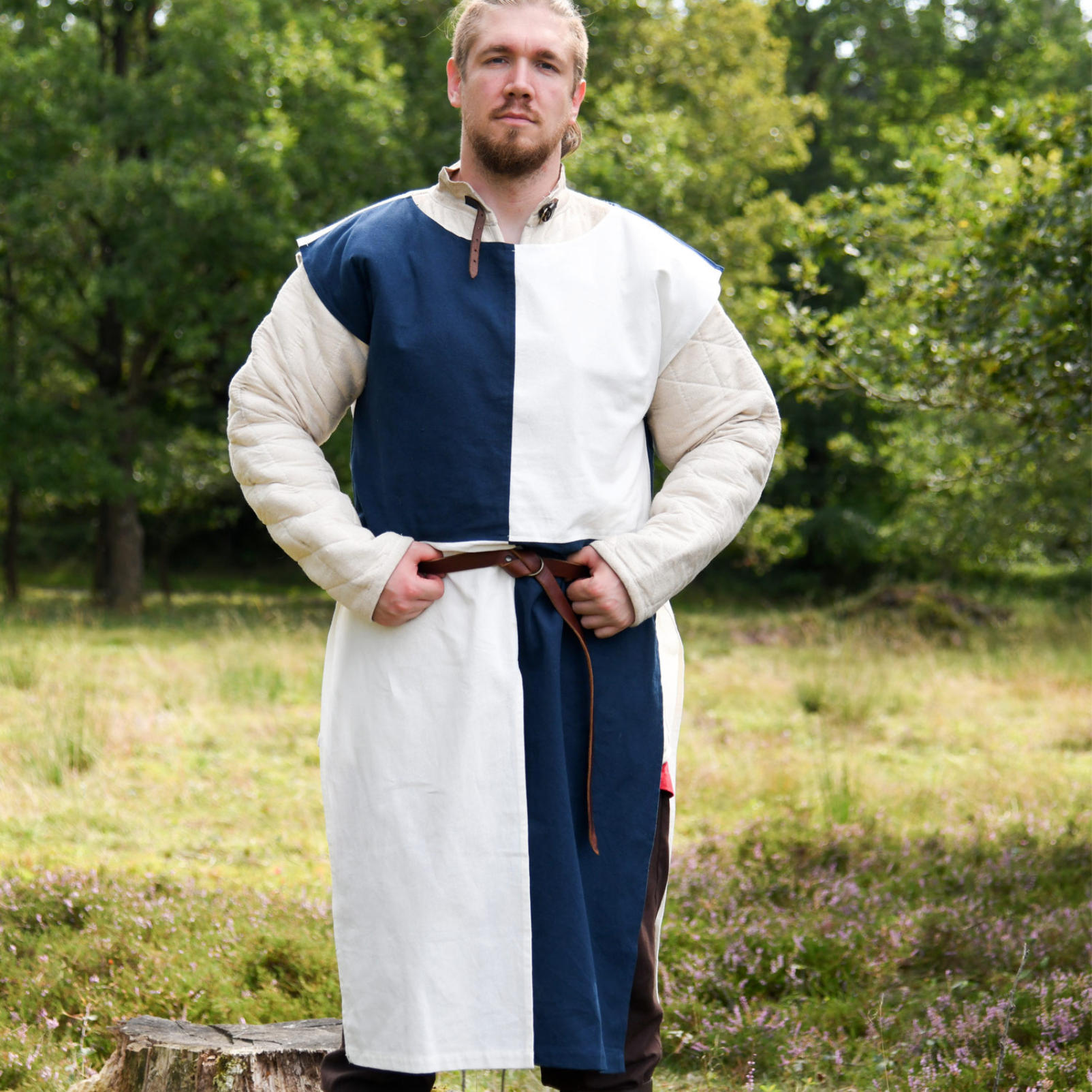 Mittelalter Waffenrock Eckhart, Mi-Parti, blau/natur