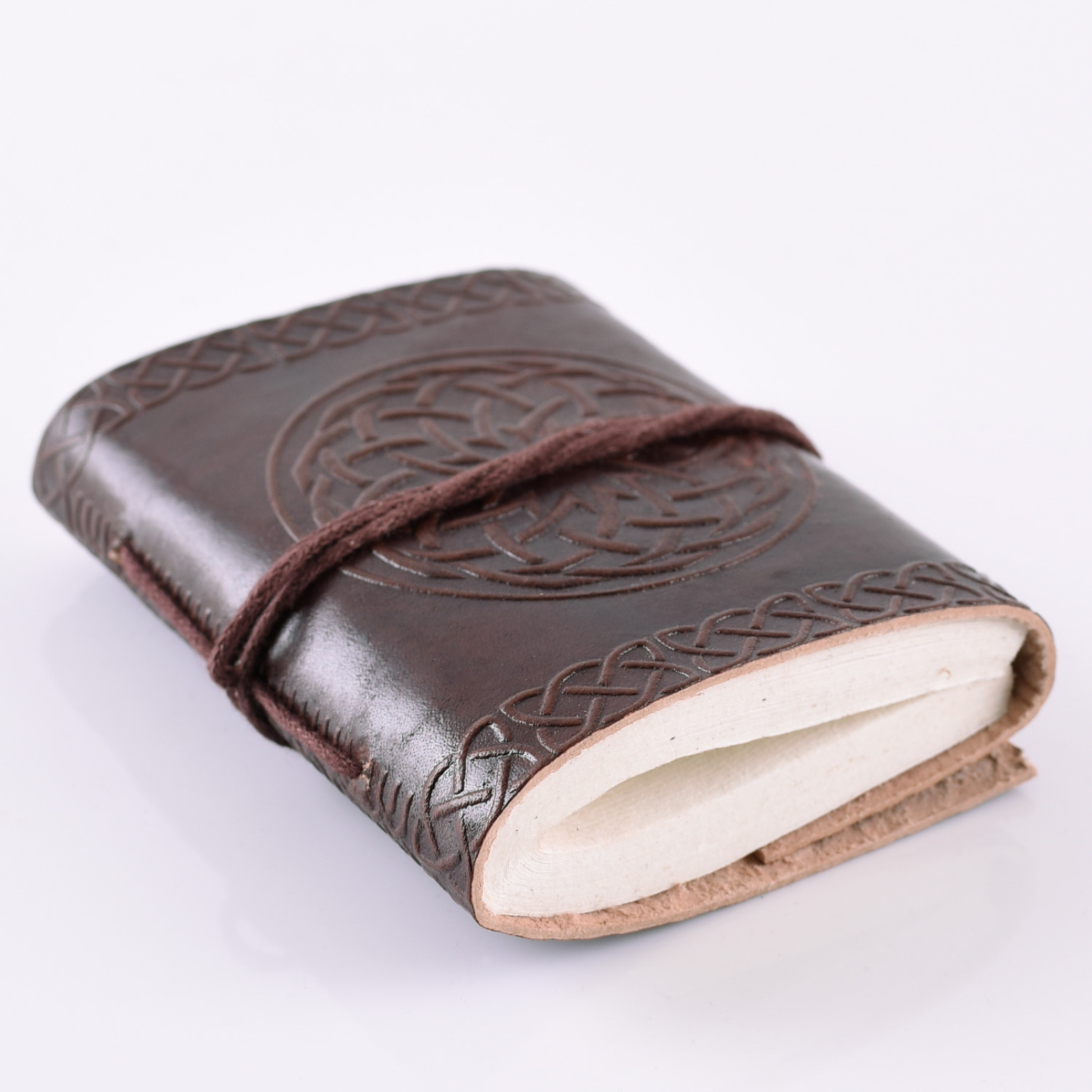 Kleines Notizbuch / Tagebuch mit geprägtem Ledereinband, ca. 9 x 7 cm