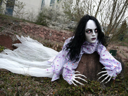 EUROPALMS Halloween Figur Crawling Girl, 150cm