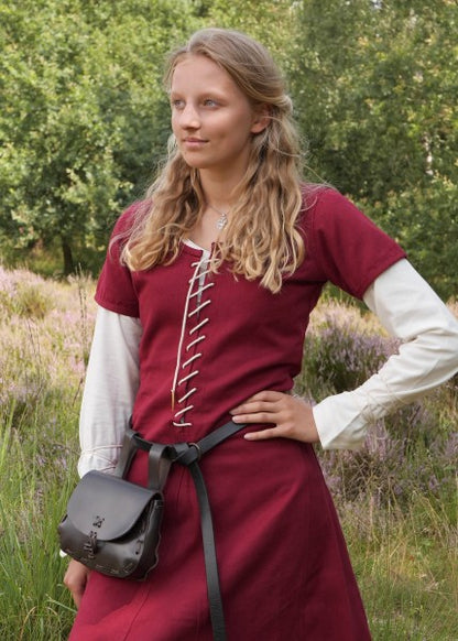 Kurzärmelige Cotehardie Ava, Mittelalterkleid, weinrot